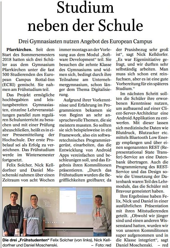 Drei Gymnasiasten nutzen das Angebot des European Campus1707